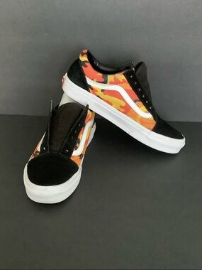 Vans Women’s Old Skool Orange Yellow Black Camo Pattern Sneakers W US : 7.5